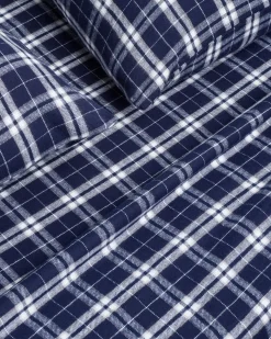 Petite Plume Flannel Bed Sheet Set in Oxford Tartan