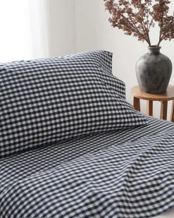 Petite Plume Luxe Premium Cotton Bed Sheets in Navy Gingham