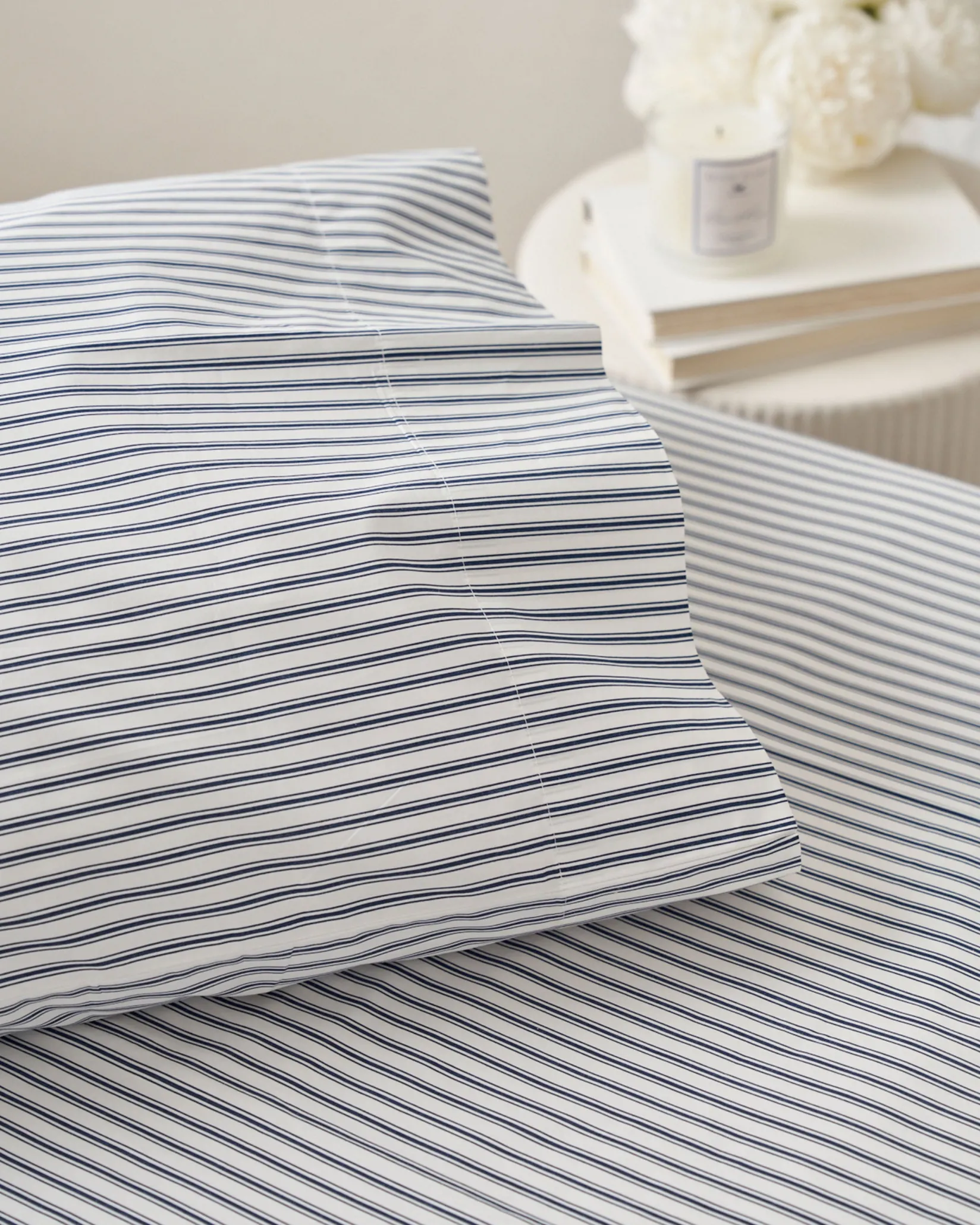 Petite Plume Luxe Premium Cotton Bed Sheets in Navy French Ticking