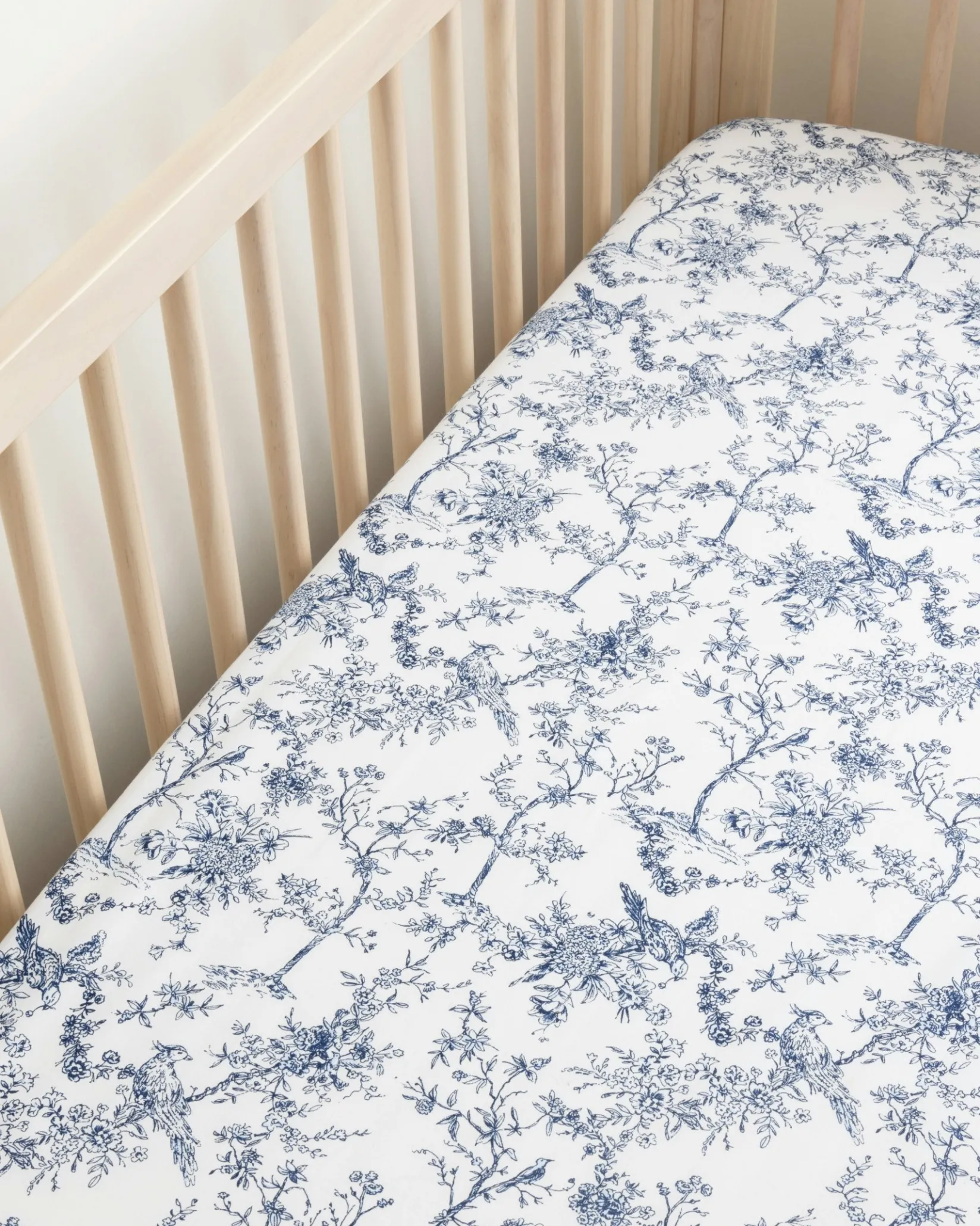 Petite Plume Luxe Premium Cotton Crib Sheet in Sweethearts
