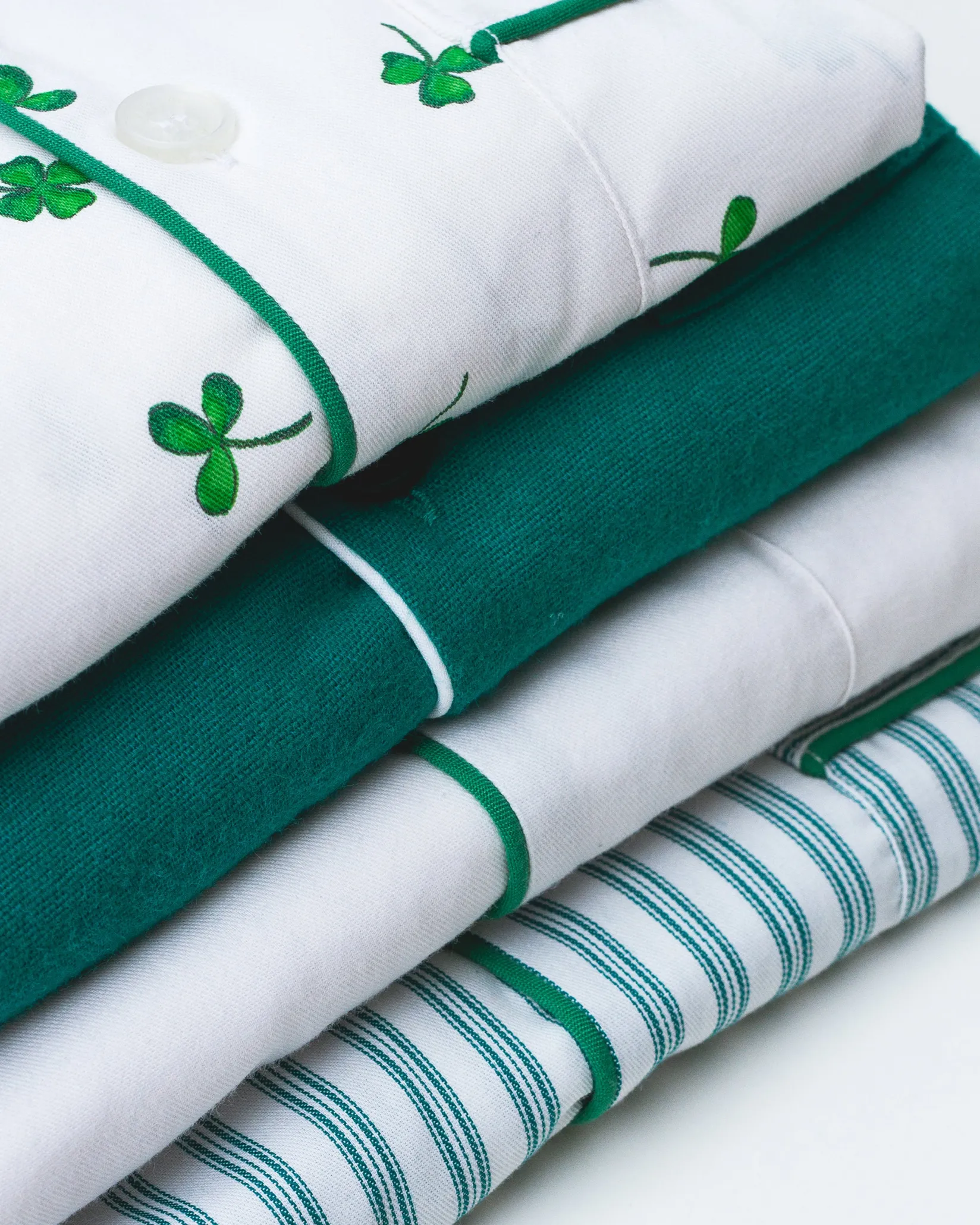 Petite Plume Men's Twill Pajama Set in Shamrocks
