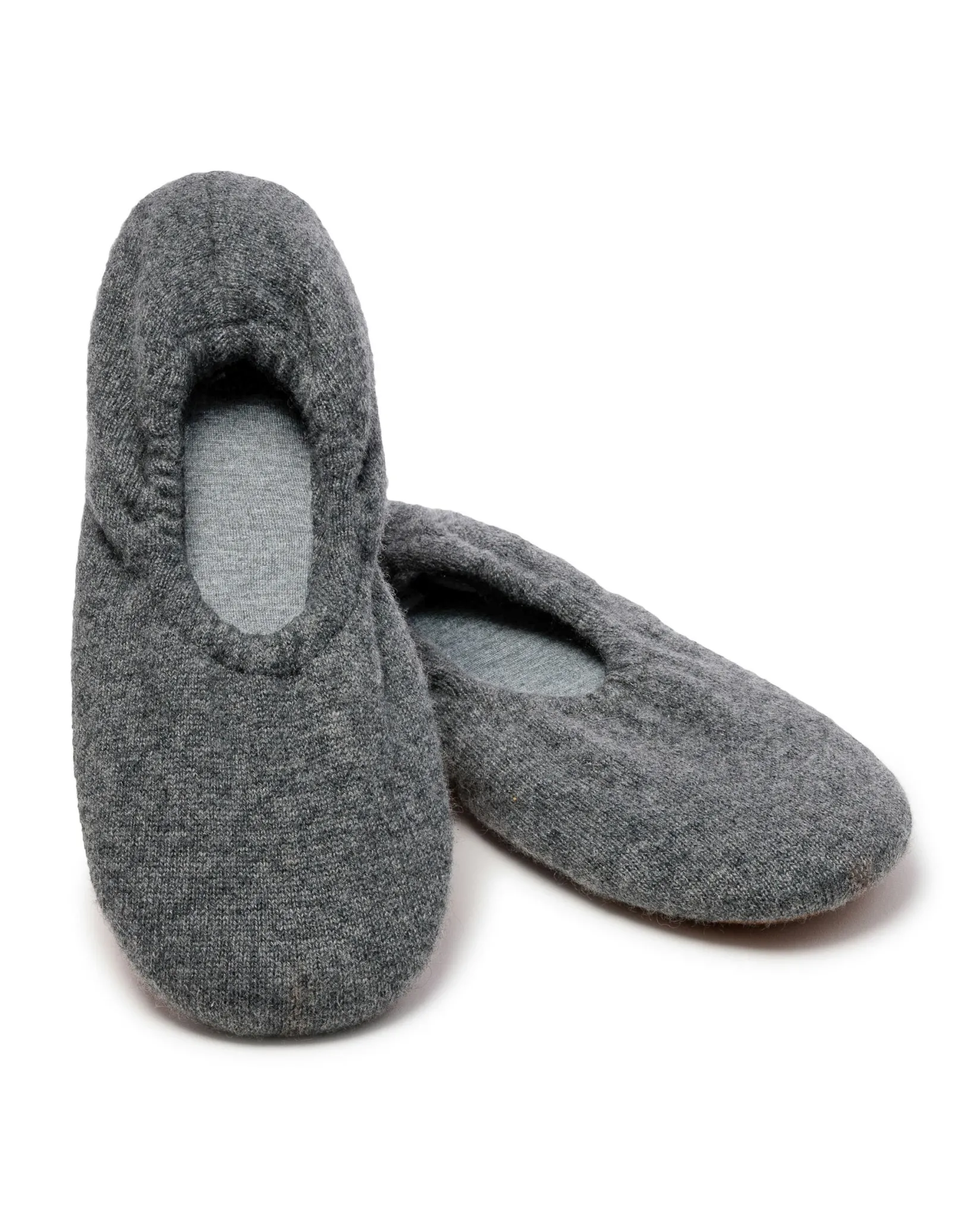 Women Petite Plume Women's Cashmere Slippers in Dark Heather Grey