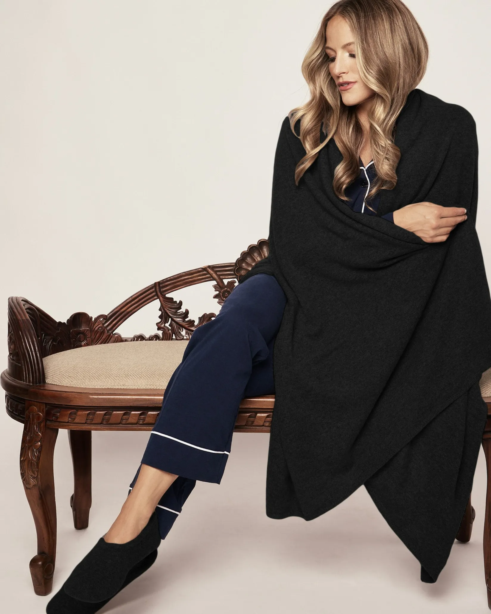 Women Petite Plume Women's Cashmere Slippers in Camel